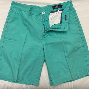 Vineyard Vines 9” Emerald Green Club Short Size 33